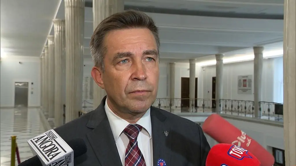 Gryglas: nie oglądałem i nie będę oglądał filmu Sekielskich