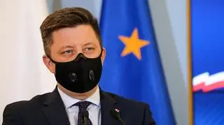 Dworczyk o zmarnowanych dawkach szczepionki. "Padały liczby wielotysięczne, to są kłamstwa"