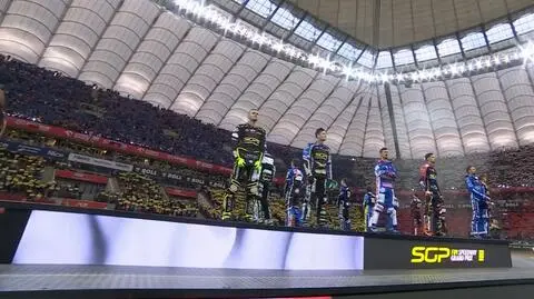 Sto tysięcy rąk w górze, cztery kolory. Imponująca oprawa na Stadionie Narodowym