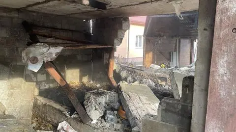 Wybuch zniszczył wszystkie ściany letniej kuchni. Na podłogę spadł betonowy strop