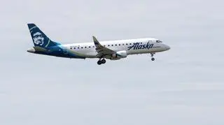 Embraer E175LR Alaska Airlines na archiwalnym zdjęciu z Kanady
