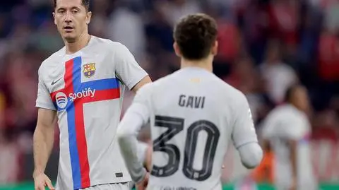 Zgrzyt w Barcelonie. Młodszy kolega udzielił reprymendy Lewandowskiemu