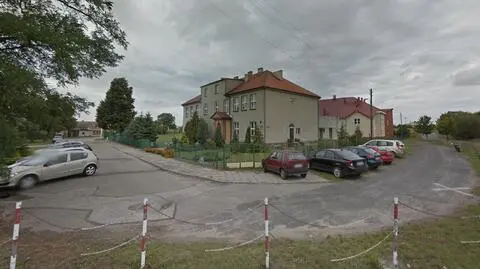 Ośmioletni Janek z pierwszej klasy nie wrócił z kolegami z wycieczki pod szkołę