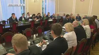 Spór o projekty