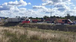 Tragiczny wypadek na autostradzie. Cztery osoby nie żyją