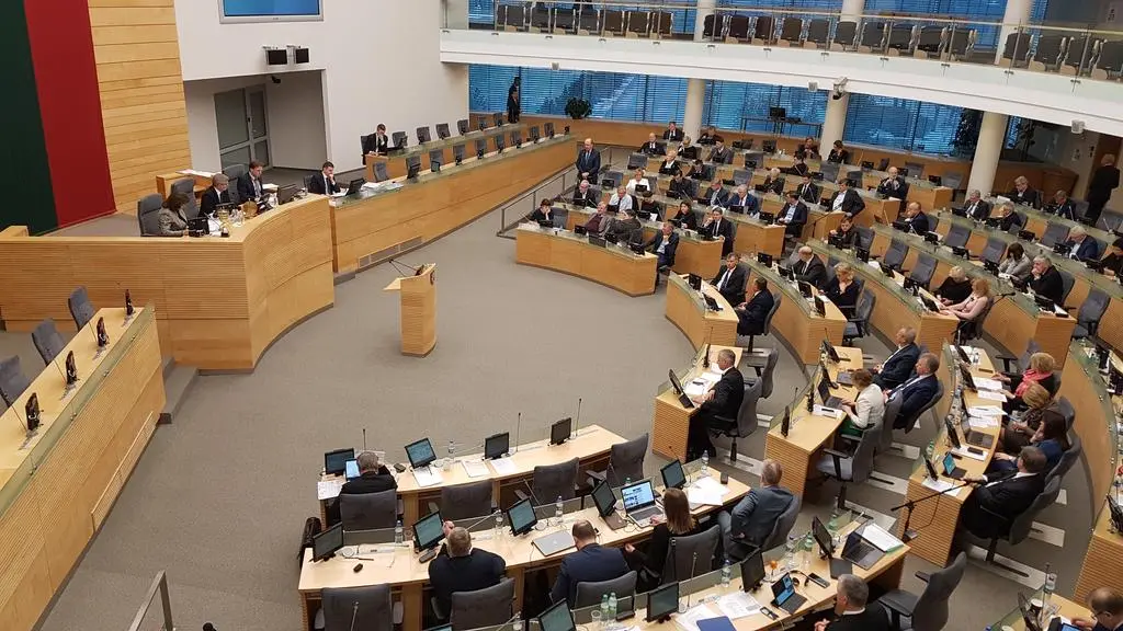 Litewscy posłowie w czasie posiedzenia. Zdjęcie ilustracyjne 