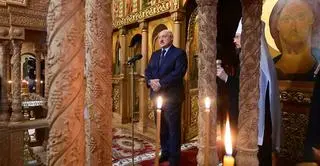 Łukaszenka odwiedza cerkiew prawosławną w Mińsku 