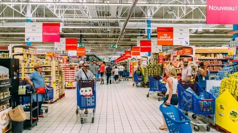 We francuskich supermarketach brakuje części towarów