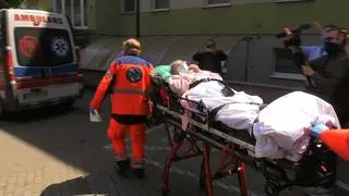 Pani Teresa pokonała COVID-19 i mogła opuścić szpital w Kędzierzynie-Koźlu