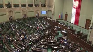 "Uprawia Nowogrodzką politykę zagraniczną". Opozycja zarzucała Czaputowiczowi, że polityką zagraniczną steruje prezes PiS