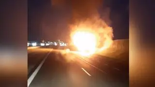 Pożar autobusu na autostradzie