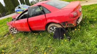 Przebił ogrodzenie i wpadł na prywatną posesję