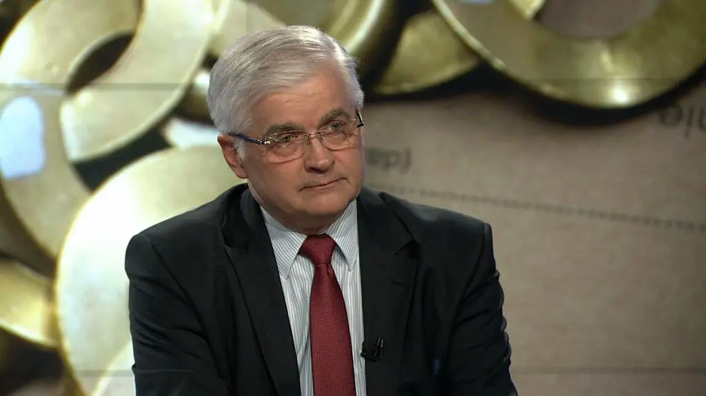 Cimoszewicz: pani Szydło i pan Duda biorą na siebie odpowiedzialność za cudze decyzje