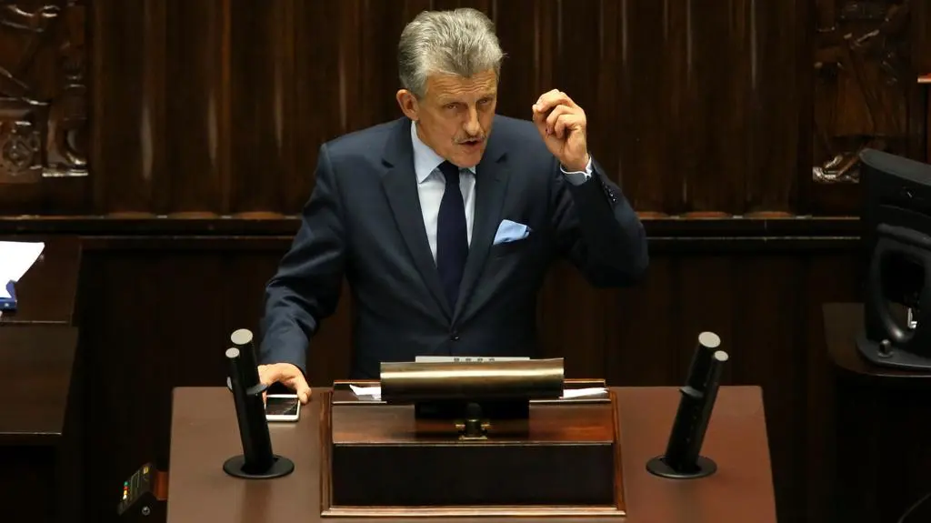 Parlament został już zawłaszczony