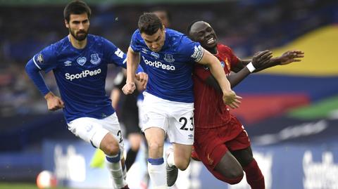 Bez kibiców i bez goli w derbach. Everton postraszył Liverpool