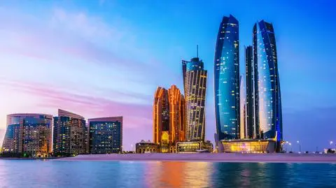 abu dhabi shutterstock_1322065340