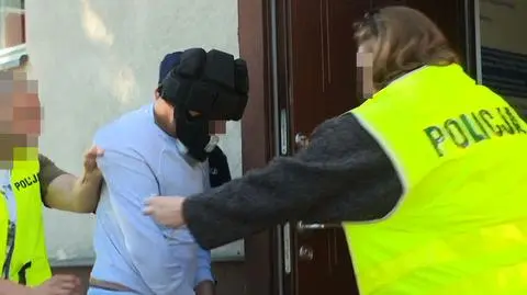 Zatrzymany Dawid J. podczas doprowadzenia do prokuratury