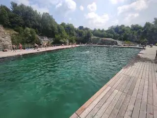 Zakrzówek w Krakowie po otwarciu parku i kąpielisk