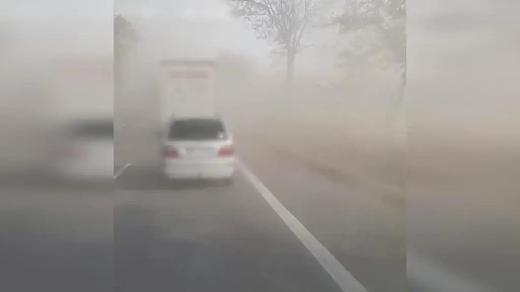 Burza piaskowa na DK 94