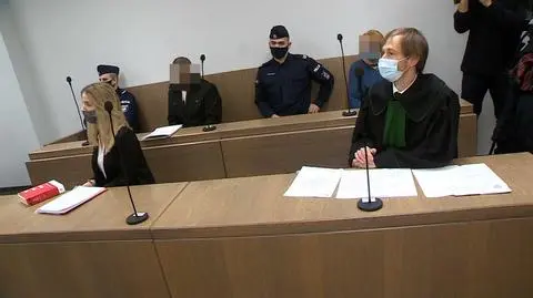 Pukał przez szybę komisariatu i prosił o pomoc. Ruszył proces w sprawie znęcania się nad 10-latkiem