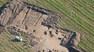 Podczas wykopalisk zbadano 121 stanowisk archeologicznych o łącznej powierzchni ponad 200 hektarów