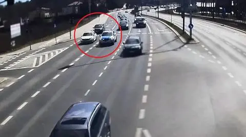 Policjanci pomogli rodzącej kobiecie dostać się do szpitala