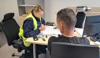 Gdańsk. 51-latek wpadł przez flirt z policjantką