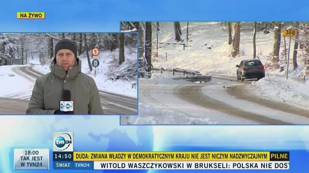 Karetka utknęła na nieodśnieżonej drodze