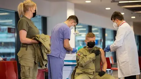 Najwięcej chętnych do szczepień jest w Służbie Więziennej