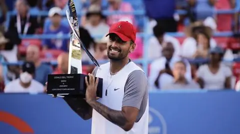 Kyrgios doczekał się triumfu i nie dowierzał. "Nieprawdopodobna transformacja"