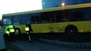 Zderzenie autobusu z ciężarówką