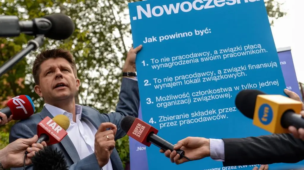 Petru apeluje o zmniejszenie wydatków central związkowych