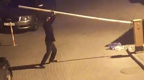 Policja poszukuje mężczyzny z nagrania