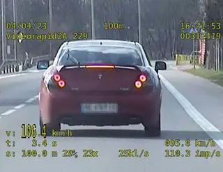 28 punktów karnych w ciągu minuty i zatrzymane prawo jazdy