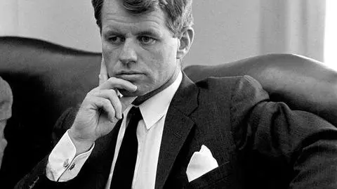 Robert Kennedy dwa miesiące po zamachu na swojego brata