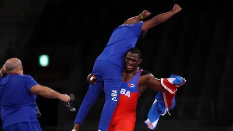 Czwarte złoto, a smakowało jak pierwsze. Historyczny dzień na olimpijskiej macie