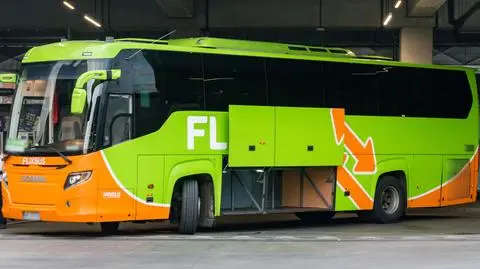 Sanepid szuka pasażerów autokaru relacji Warszawa -  Zakopane