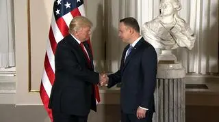 Presidents shake hands. Duda and Trump at the Royal Castle