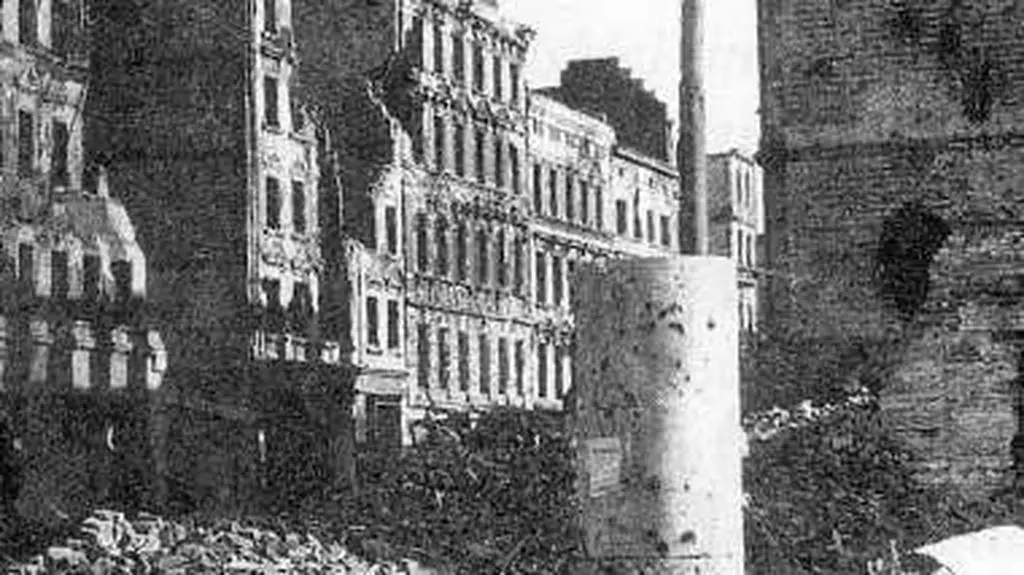 Plac Strzegomski w 1945