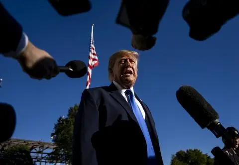Trump oferuje nagrodę. "Milion dolarów po aresztowaniu i skazaniu"
