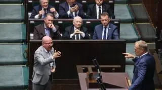 "Premier wyjął ośmiornicę". W Sejmie zawrzało 