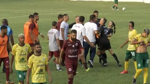 Trener zaatakował sędzię w trakcie meczu