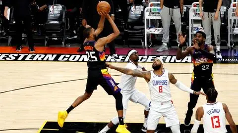 Zwycięski początek finału Suns. Bucks poznali rywala