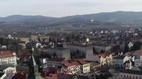 F16 tuchów 