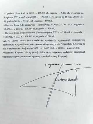 Dokumenty dotyczące zarobków w Prokuraturze Krajowej