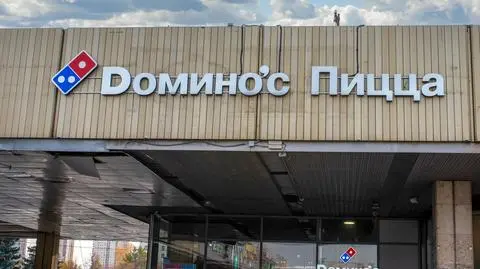 Znana sieć pizzerii zamyka swoje restauracje w Rosji. Wniosek o upadłość