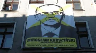 Mirosławowi Kruszyńskiemu anarchiści zarzucają doprowadzenie do "chaosu i zapaści infrastruktury komunikacyjnej"