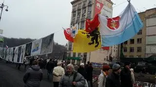 Flagi z Pomorza na wystawie gdańskich artystów