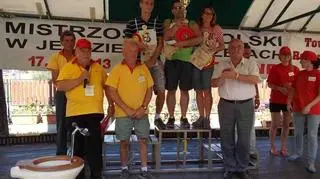 Zwycięzcy na podium - Tomasz Kuczawski, Marcin Hałasa, Magdalena Karwacka 