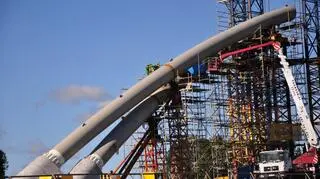 To jeden z dłuższych wiaduktów podwieszanych na Pomorzu, ma 262 metry